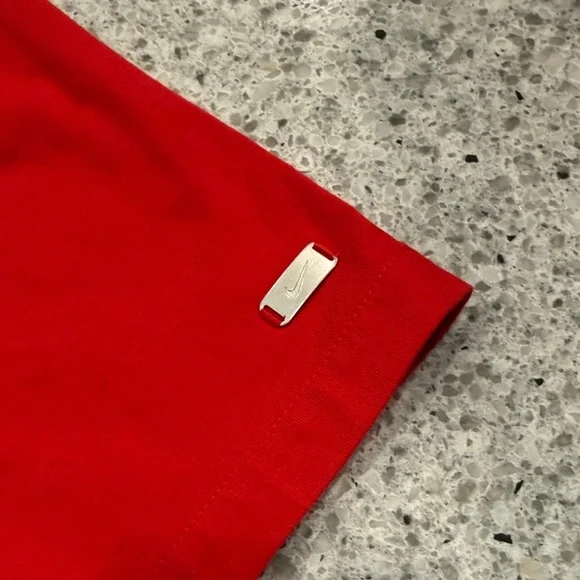 Nike Standard Fit Men’s Large Red and Navy Striped Polo Cotton - Picture 3 of 8